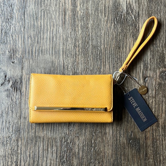 Steve Madden Bags Steve Madden Womens Wallet Clutch Interior Is All